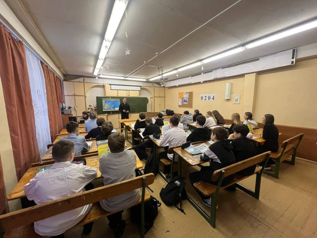 Сегодня в нашей школе состоялись профилактические беседы с обучающимися, направленные на предупрежде