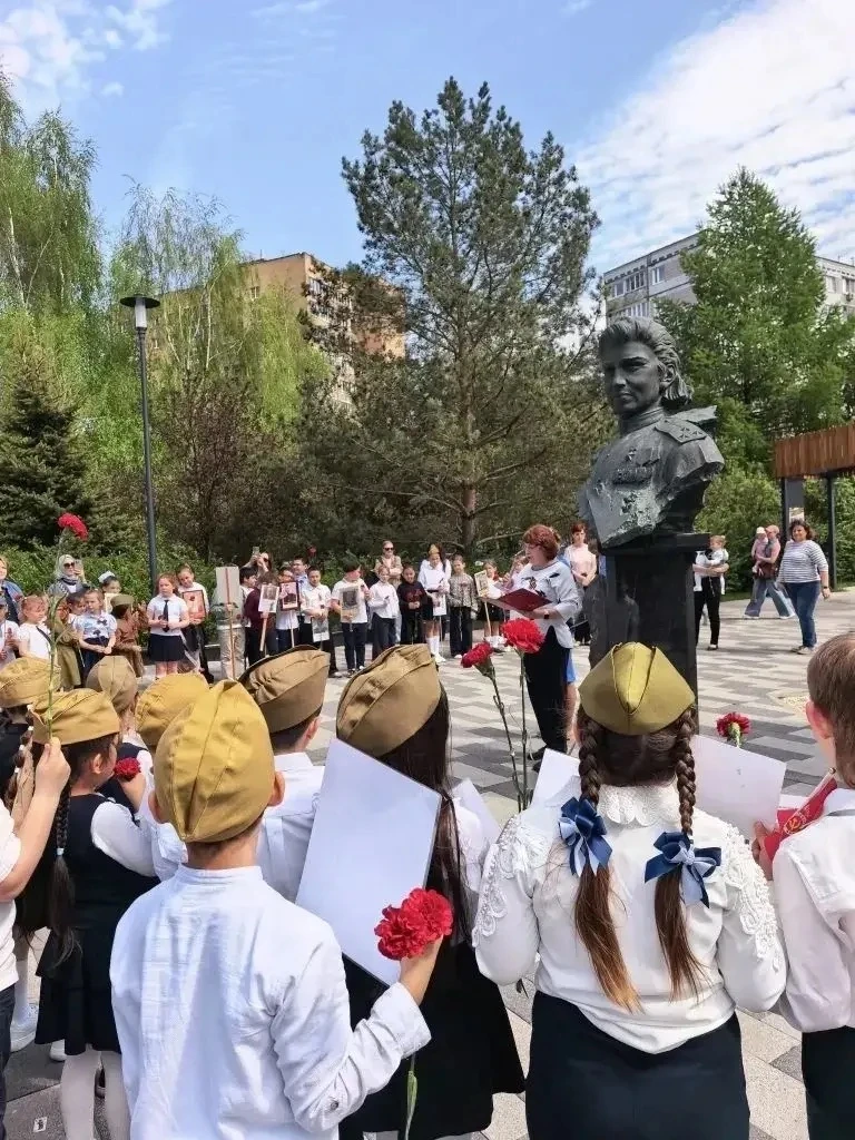💥Память, которая живёт в сердцах.  🎖Накануне великого праздника — Дня Победы — ученики нашей школы о