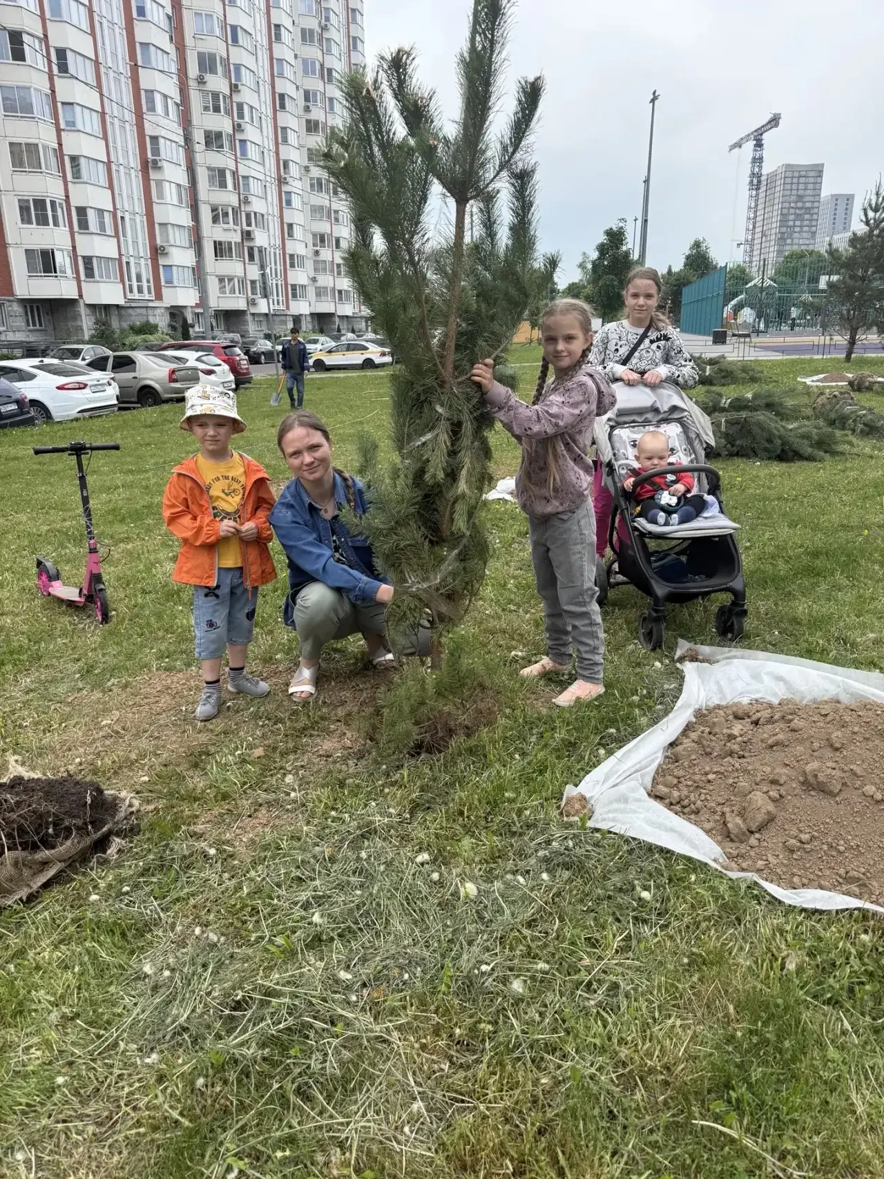 На фотографиях запечатлена по-настоящему дружная и сплочённая команда! Очень приятно видеть, как сот