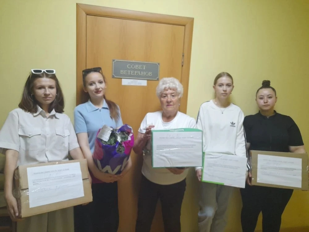 «Тепло сердец и забота рук»
Студентки ВТЖТ-филиала РГУПС и волонтёры Приволжской  железной дороги вс
