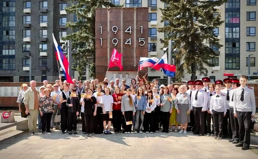 В преддверии Дня Победы наши ученики почтили память героев  📌 В эти особенные дни, когда вся страна 
