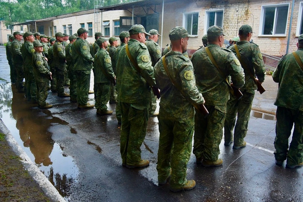 Сегодня в Орловской области ещё 80 человек стали бойцами

Добровольцы отряда «БАРС-Орел» приняли при