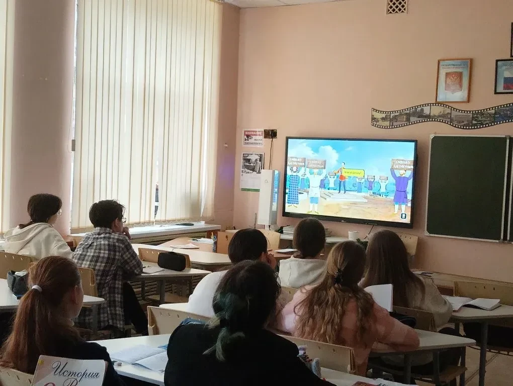 В музее нашей гимназии прошли необычные интерактивные уроки, где ребята с особым интересом знакомили