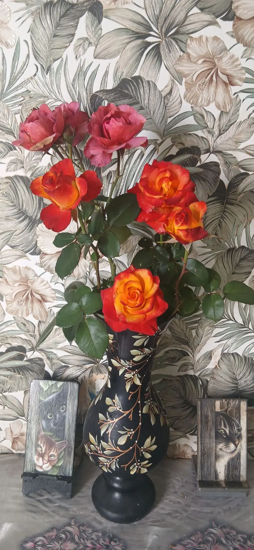 Решила обновить букетик.🥰