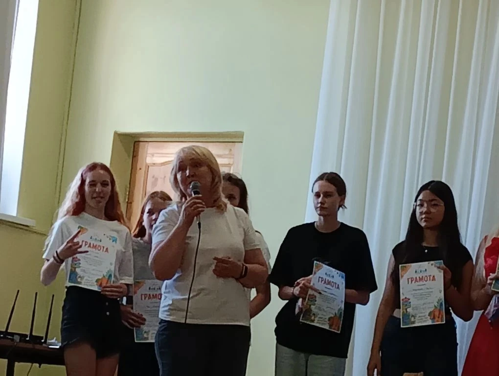 Закрытие летнего лагеря — Праздничный концерт! 
Ребята показали все свои таланты, подготовили замеча