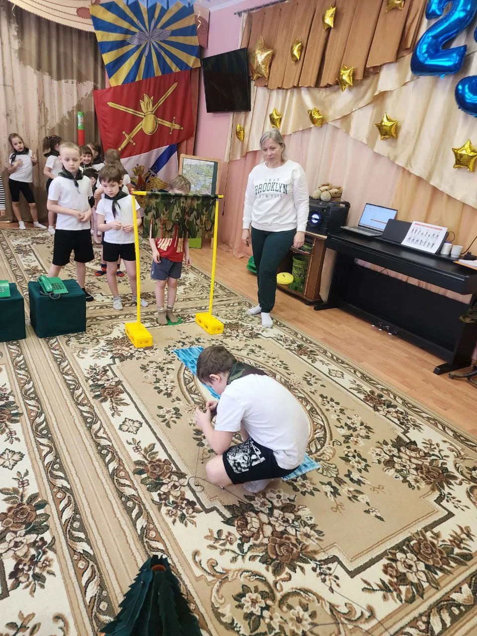 Воспитанники группы N4 дошкольного отделения Видновской СОШ N1 ( ул.Медицинская д.1) были приглашены