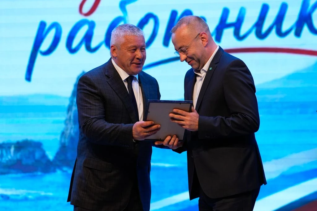👏 Медикам Камчатской краевой больницы им. А. С. Лукашевского вручили награды.
 
18 июня в Камчатско