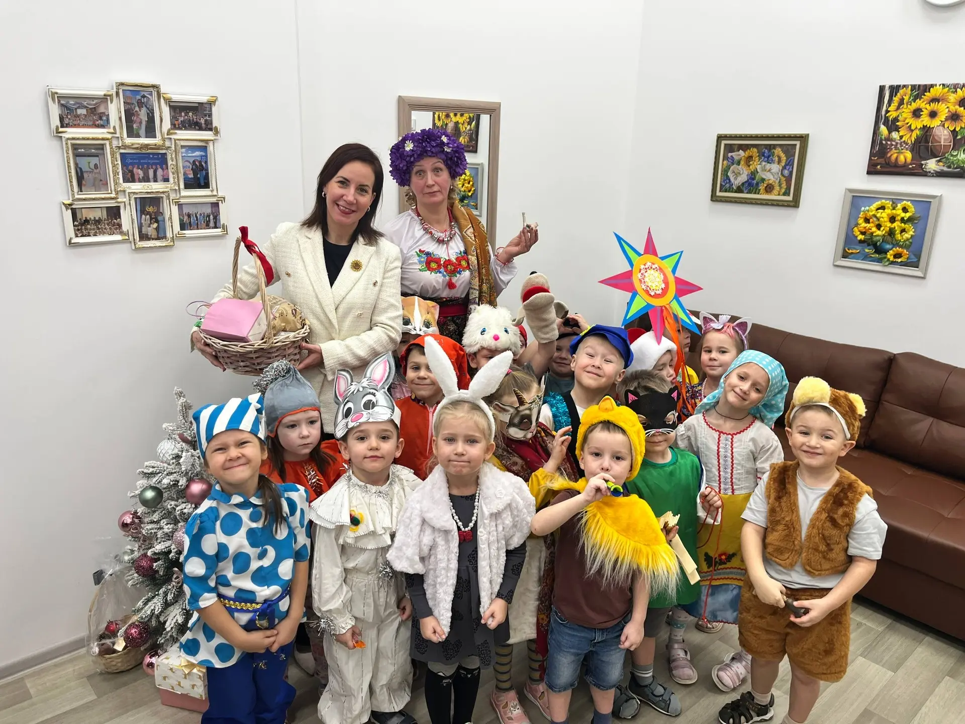 🎉 Святки‑колядки в 3‑м корпусе нашего детского сада! 🎉  В нашем детском саду царила настоящая праздн