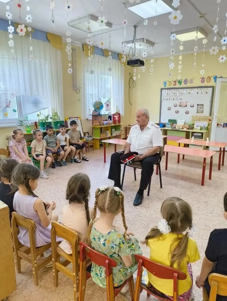 Сегодня МАДОУ д/с 42 «Ласточка» стал местом важного и трогательного события

В гости к юным казачата