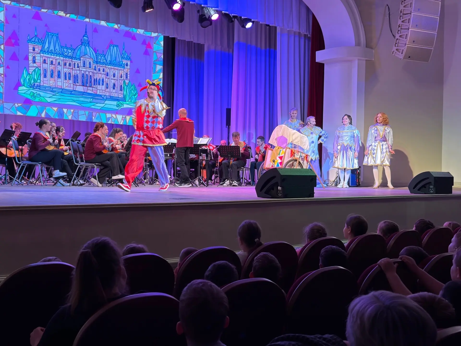 🌟 Сегодня наш лагерь «Родничок» посетил Тульскую областную филармонию, где ребята с ог...