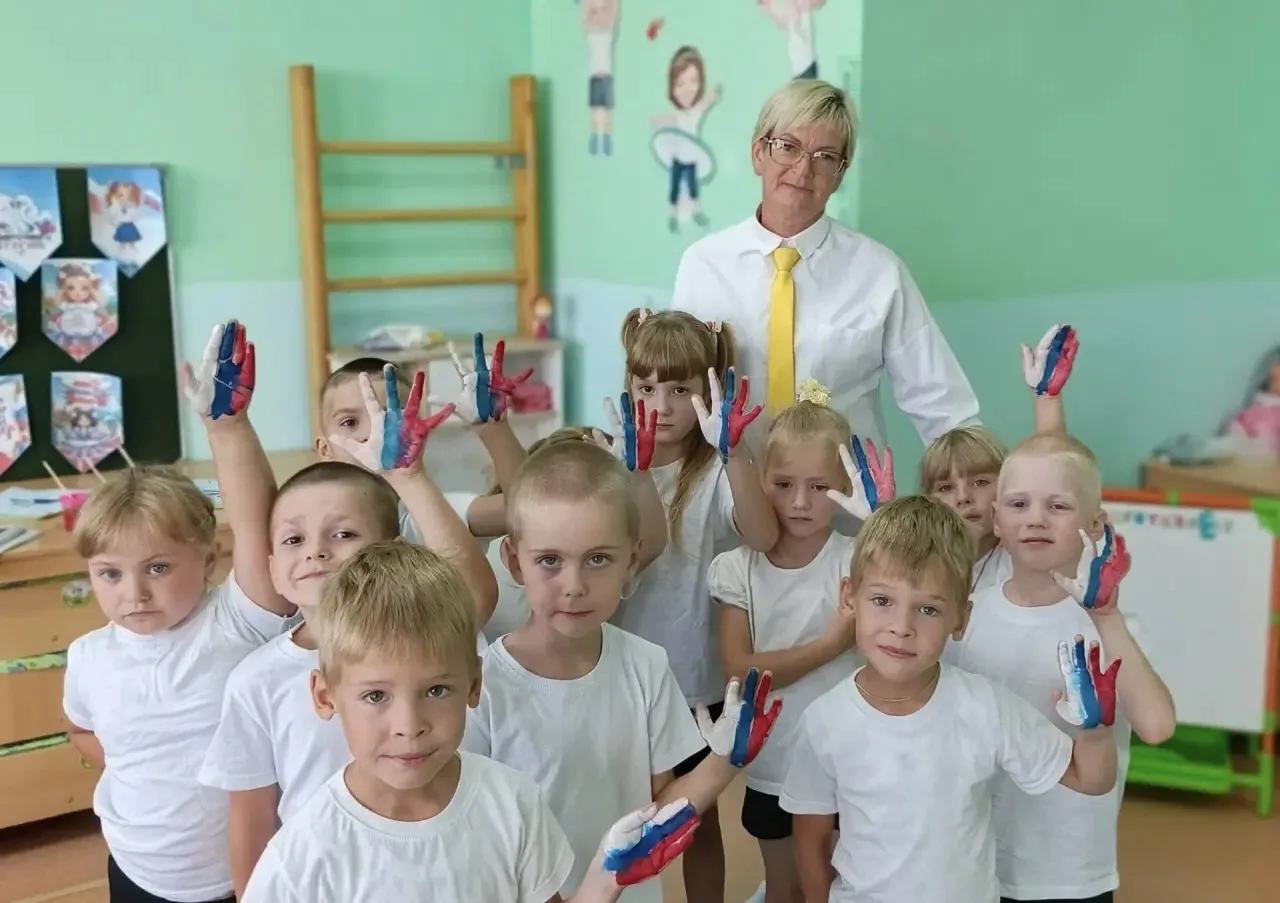 🇷🇺 Маленькие ладошки — большой триколор!