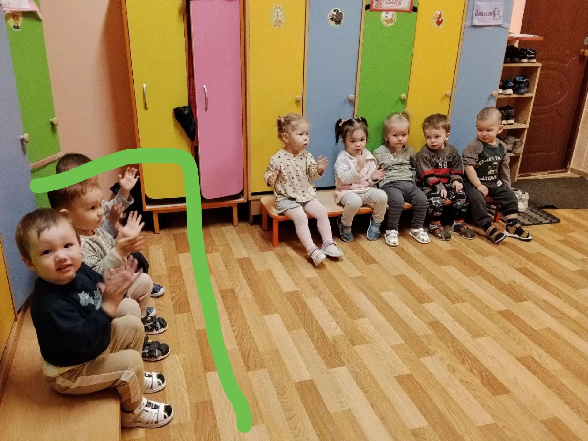 Почему в садике он такой лапочка , а перед этим нам показал бесконечный истерический ко...