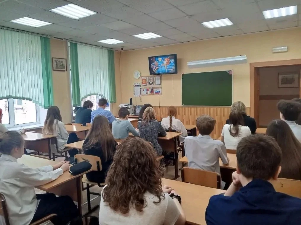 🇷🇺РАЗГОВОРЫ О ВАЖНОМ🇷🇺  🟢12 апреля, вся страна отмечает День космонавтики – праздник, который напоми