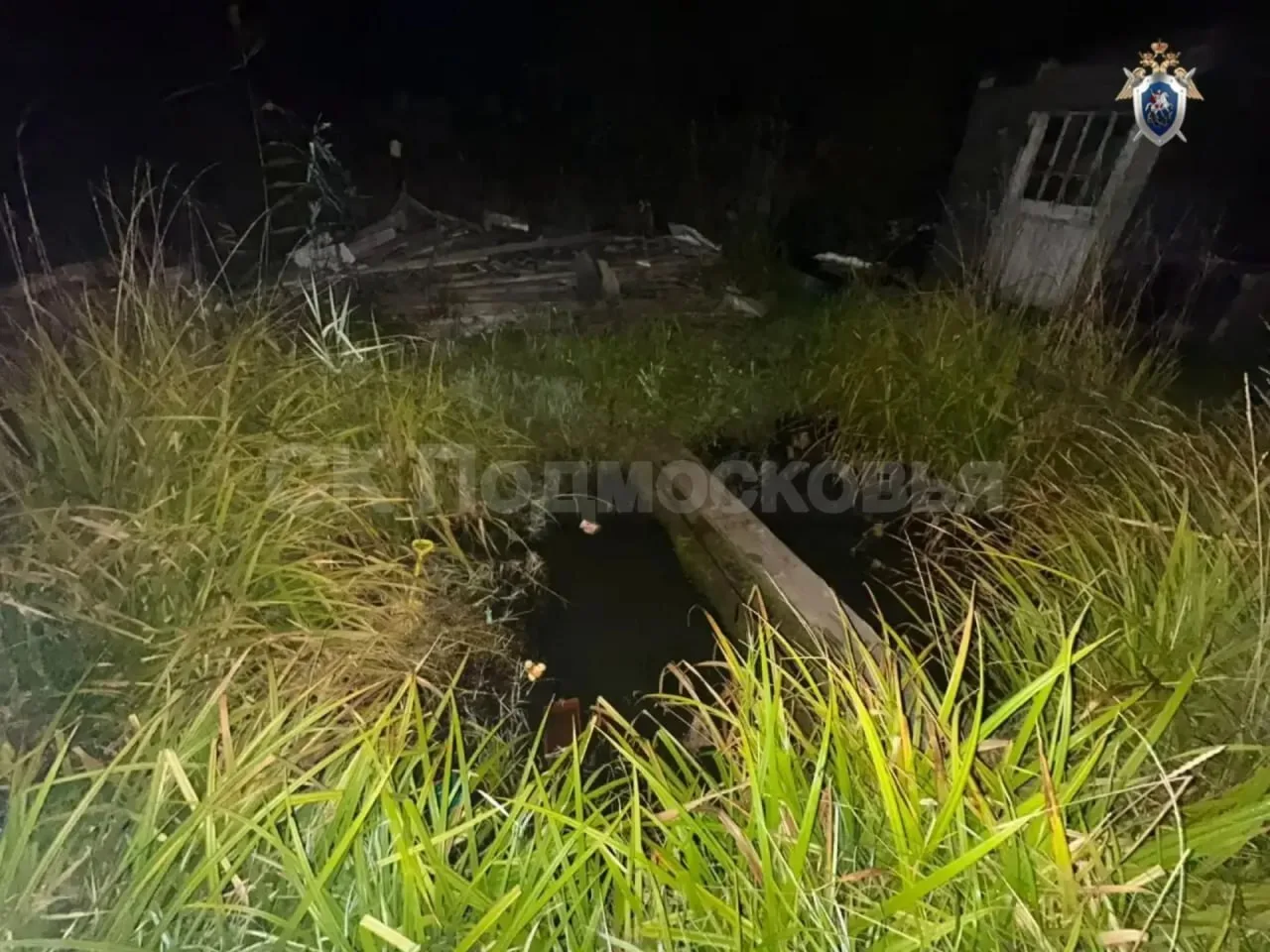 Мальчик утонул в яме с водой