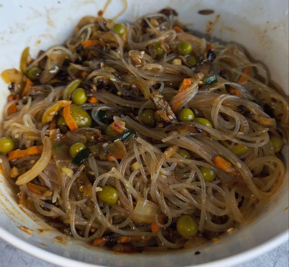 Фунчоза по корейским мативам🥢