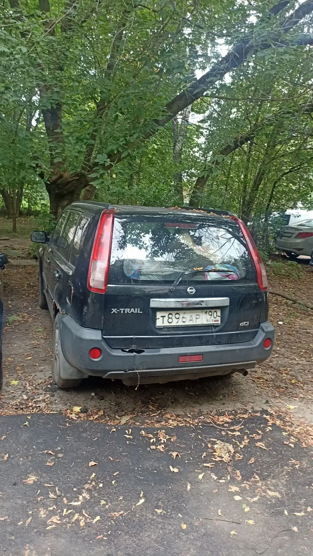 Доброе утро! Просим помочь убрать автомобили по адресу: п.Загорянский  ул.Димитрова д.4...