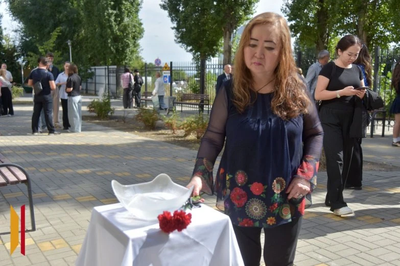 «Капля жизни»: воронежские студенты почтили память жертв терактов