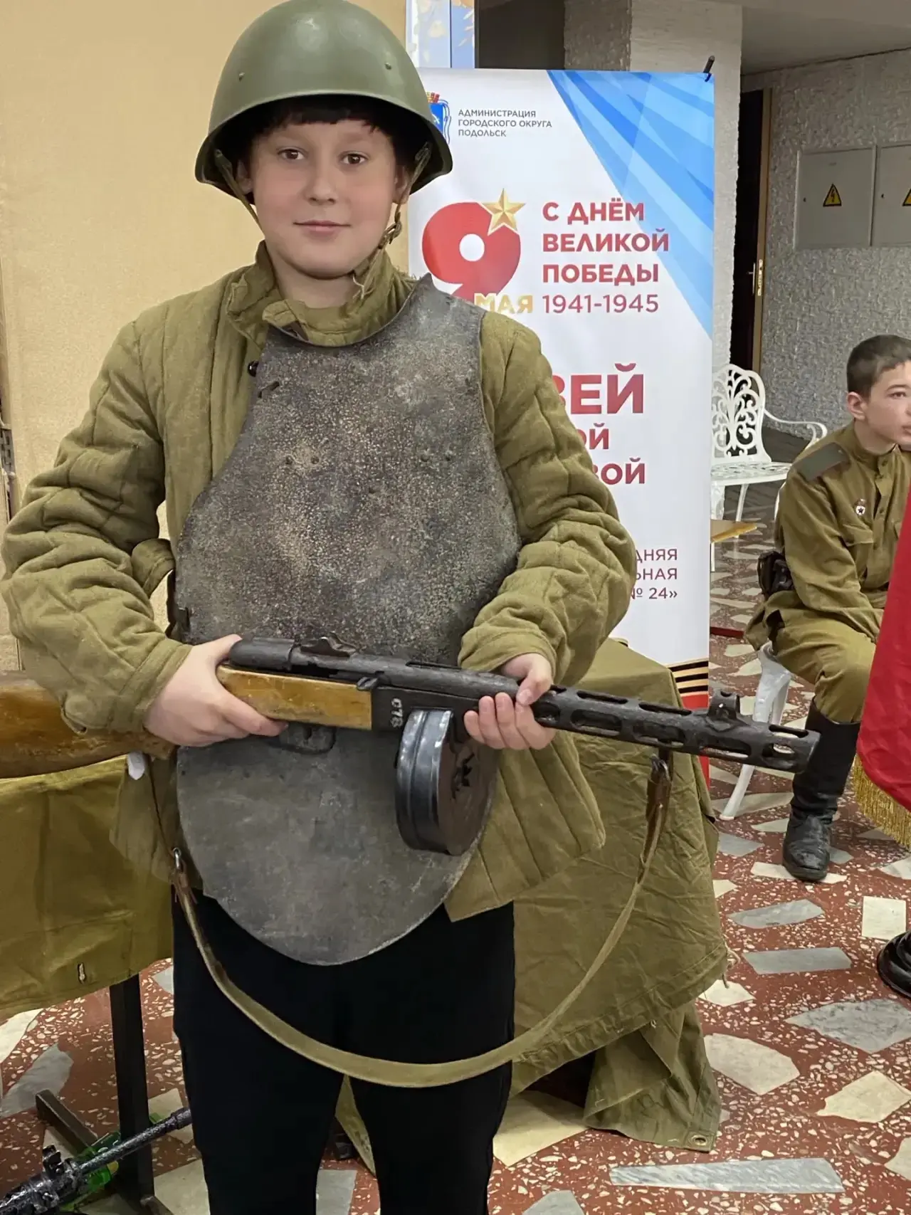 Экскурсия в историю: ученики 6 «А» класса посетили выставку школьных музеев Подольска  Обучающиеся 6