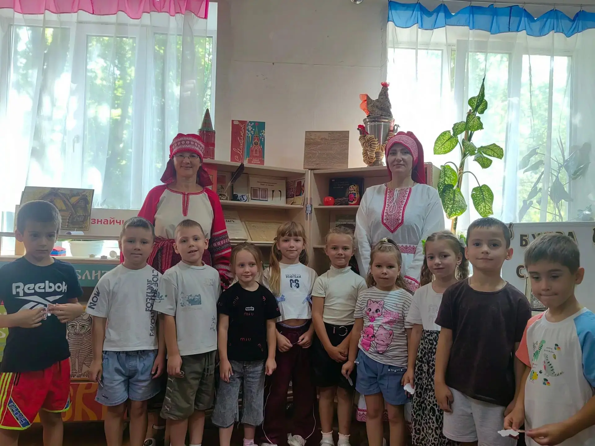 📚 Библиотека — это не только книги! Это — машина времени! ⏳