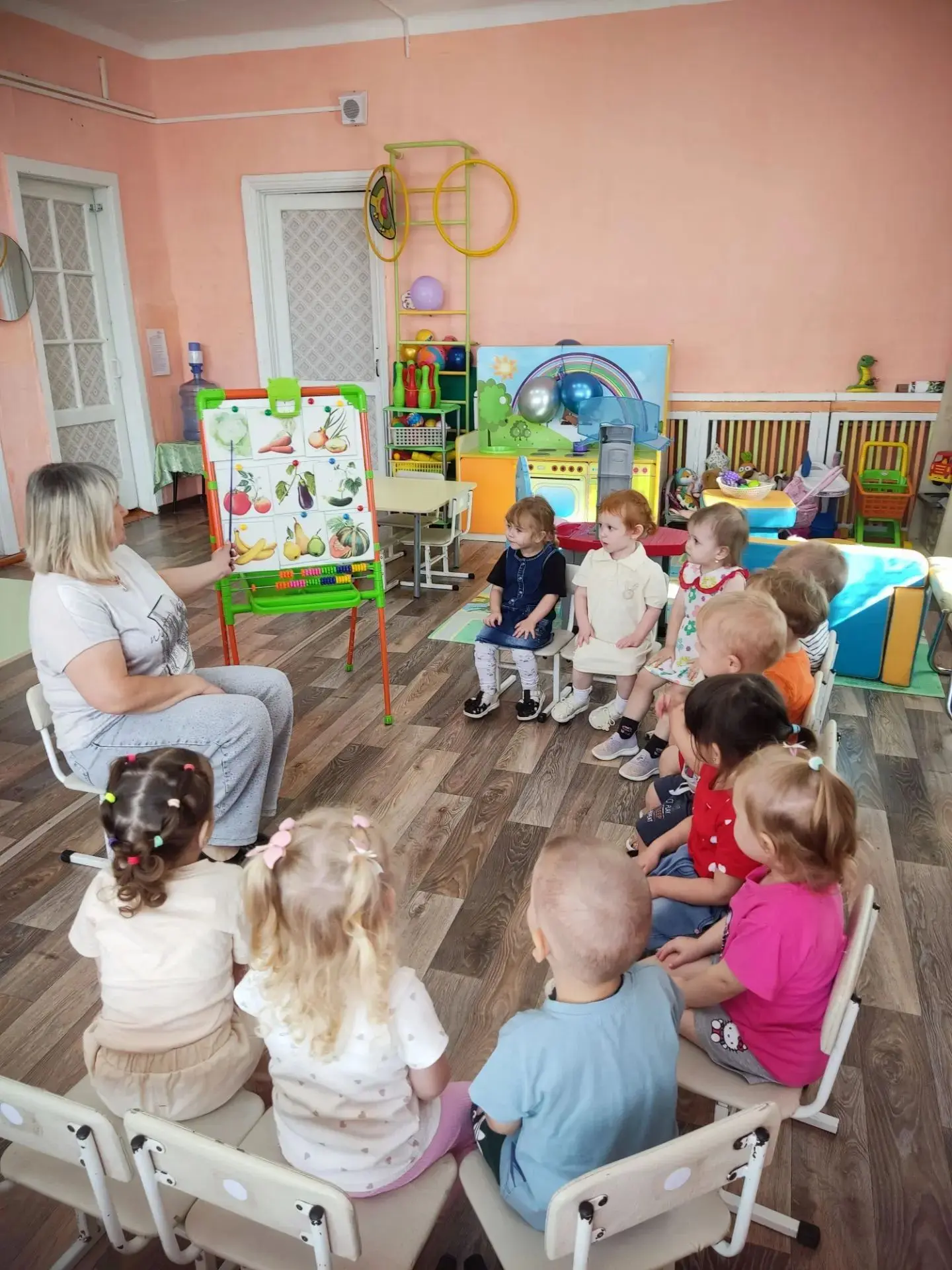 🍂 Осеннее занятие в 1-й младшей группе: «Дары осени»