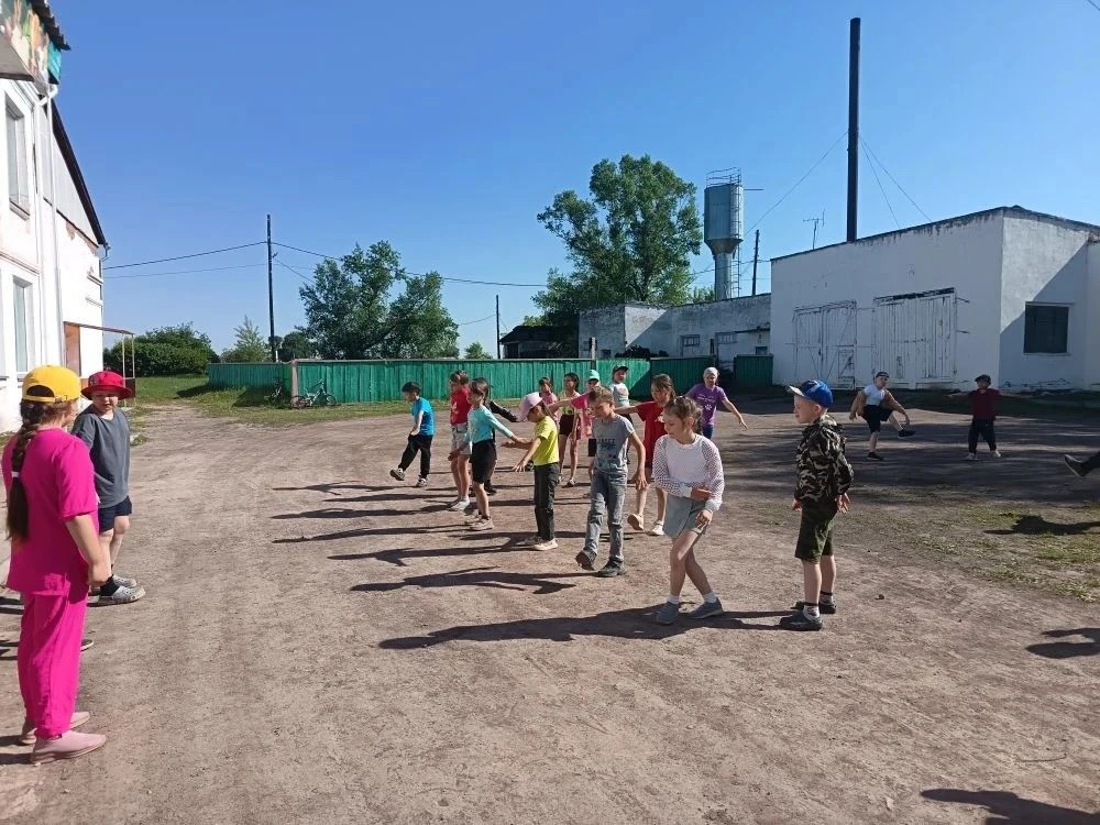 6 июня– 10 день лагеря дневного пребывания "Дружба народов".