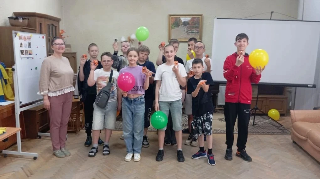 День родного языка - это прекрасный повод вспомнить о богатстве нашей культуры. В школьной библиотек
