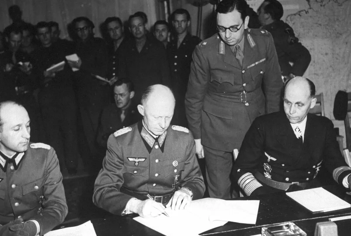81 год назад прошло подписание предварительного Акта о безоговорочной капитуляции герма...