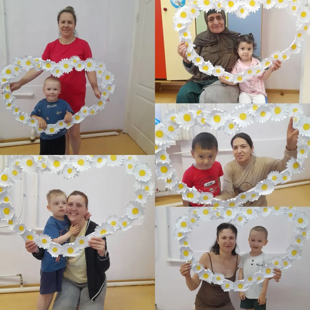 🌼 Символ праздника - ромашка 🌸

В нашем детском саду отметили светлый праздник — День семьи, любви