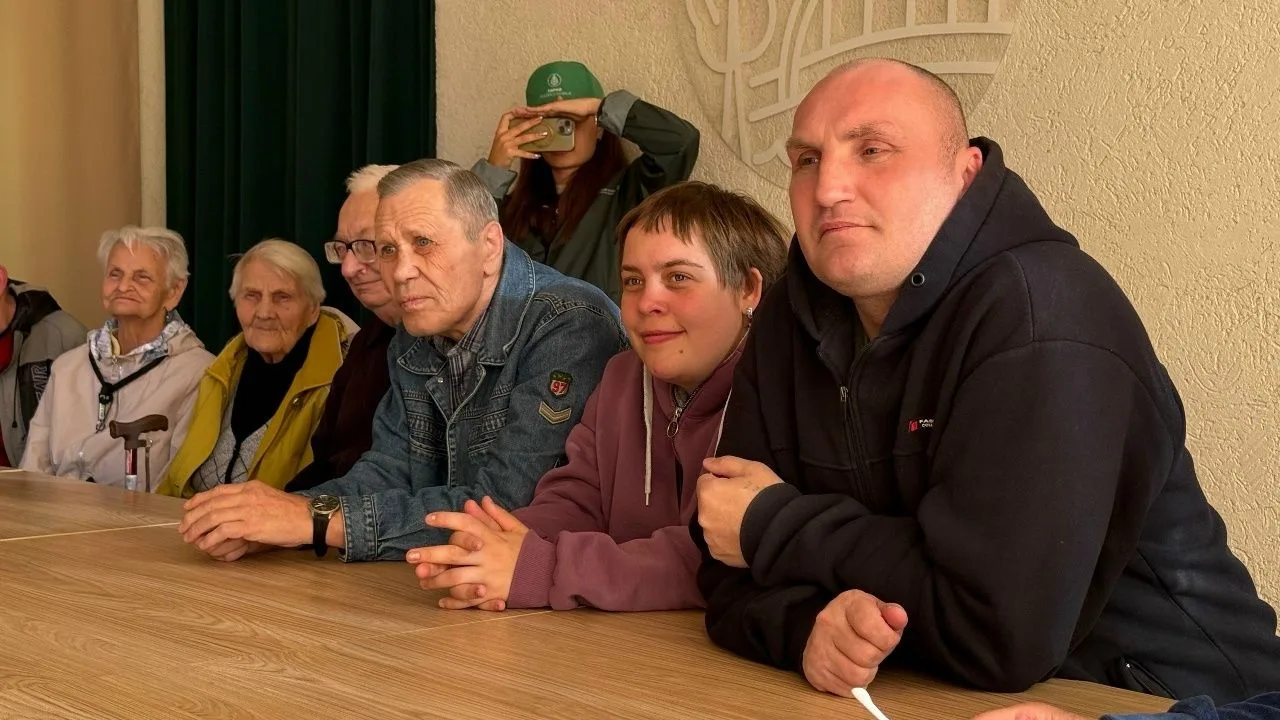 «Эпоха Кино» — путешествие сквозь времена, где кадры становятся страницами истории, а ф...
