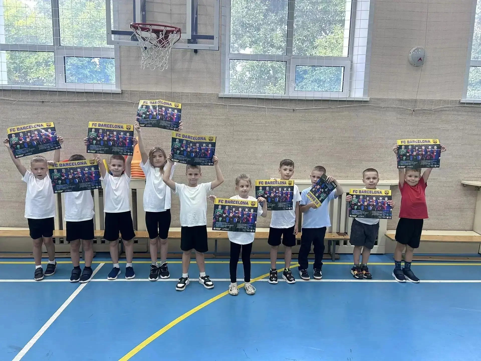 Наш «ИМПУЛЬС» в миниатюре: первоклассники вышли на поле! ⚽️🧡