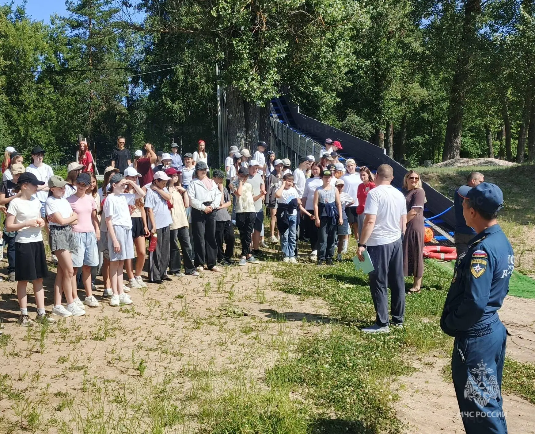 🛑Как не попасть в беду у воды: правила безопасности для детей