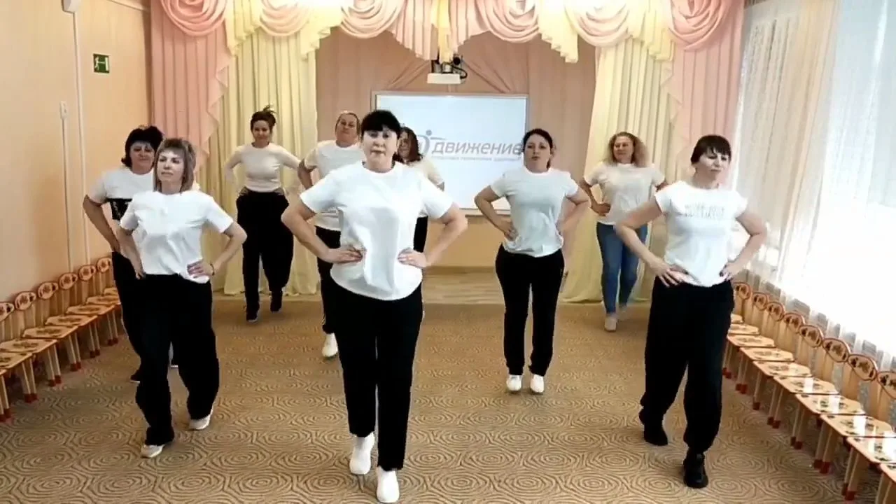 🤸Несмотря на плотный рабочий график, коллективы образовательных организаций вышли на спортивные площ
