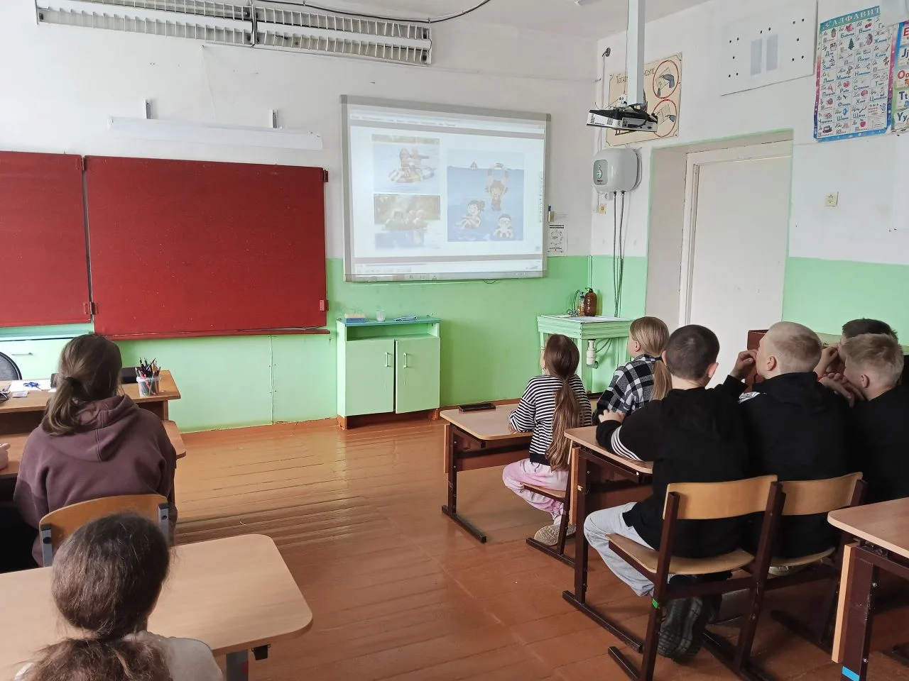 🏊‍♂Безопасность на водоёмах🏊‍♀
⚡В целях обеспечения безопасности, на водных объектах в весенне-лет