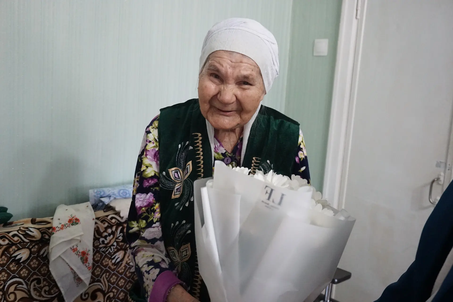 🔆В преддверии Дня Победы главный врач Нижнекамской ЦРМБ Сергей Мерясев вместе с профсоюзным комитето
