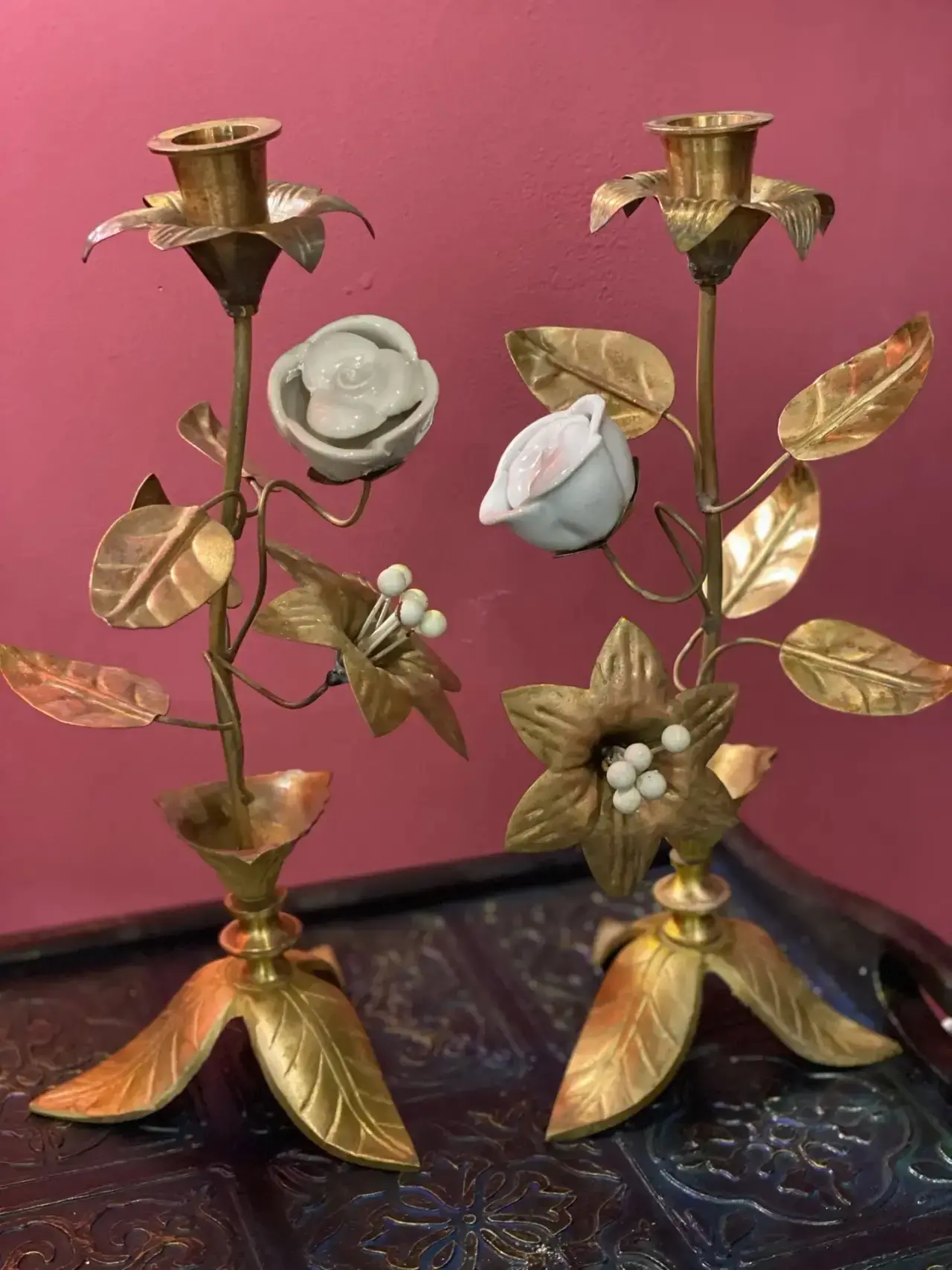 Цветы, которые никогда не завянут 😍

винтажные подсвечники, Европа  
 Тонкая работа из латуни в соч