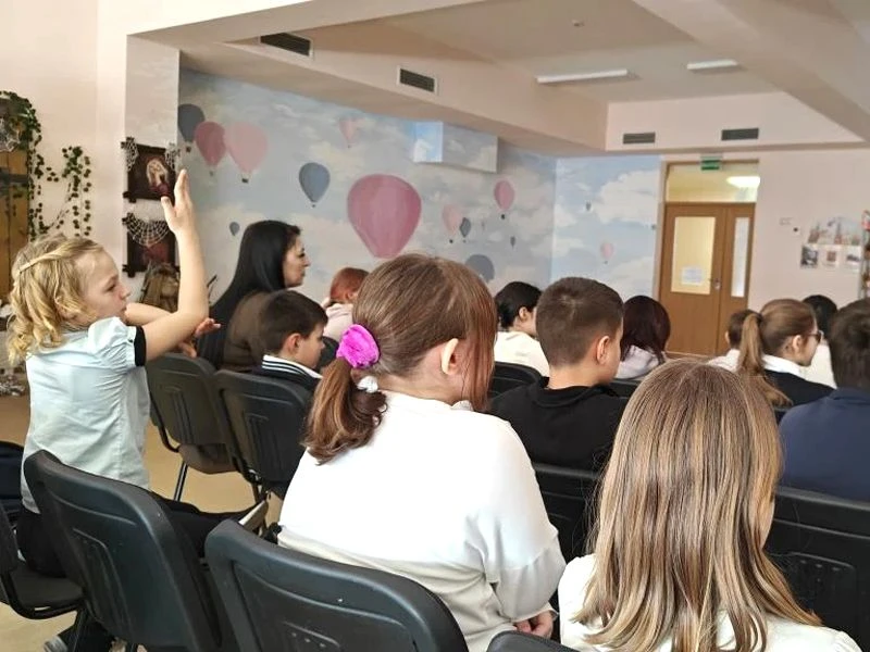 Урок мужества в школьной библиотеке: Помним и гордимся освобождением Краснодара!  В нашей школе прош