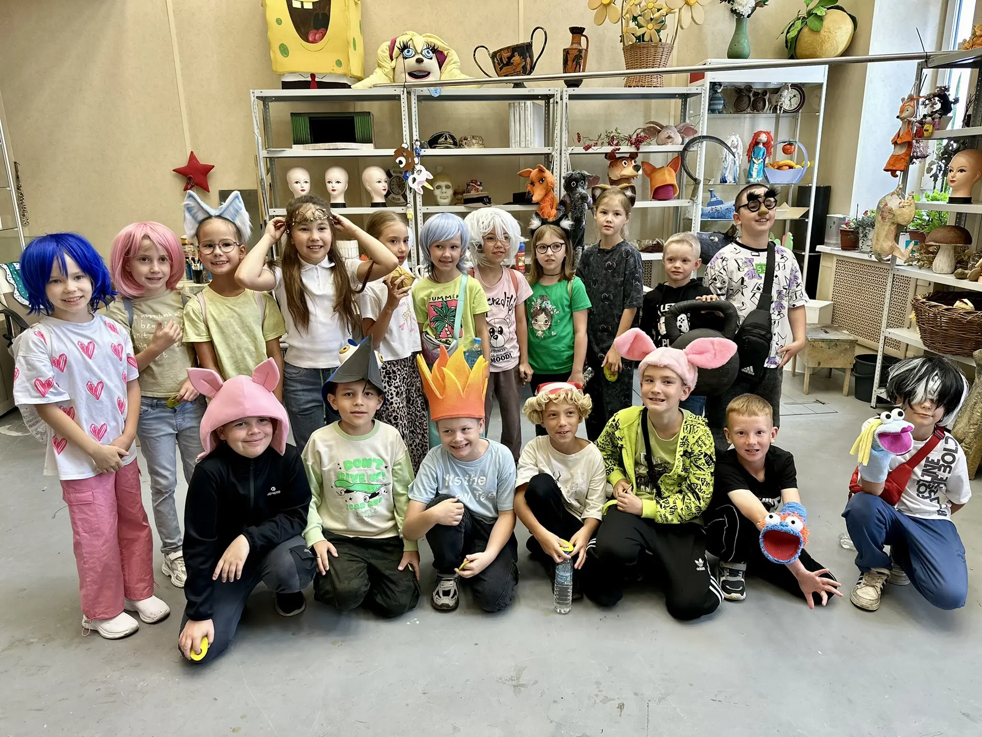 🎭 Туфан театрыбызга экскурсиягә еш кына балалар килә.

Бүген кунакта 20 һәм 25нче мәктәпләрнең лаге