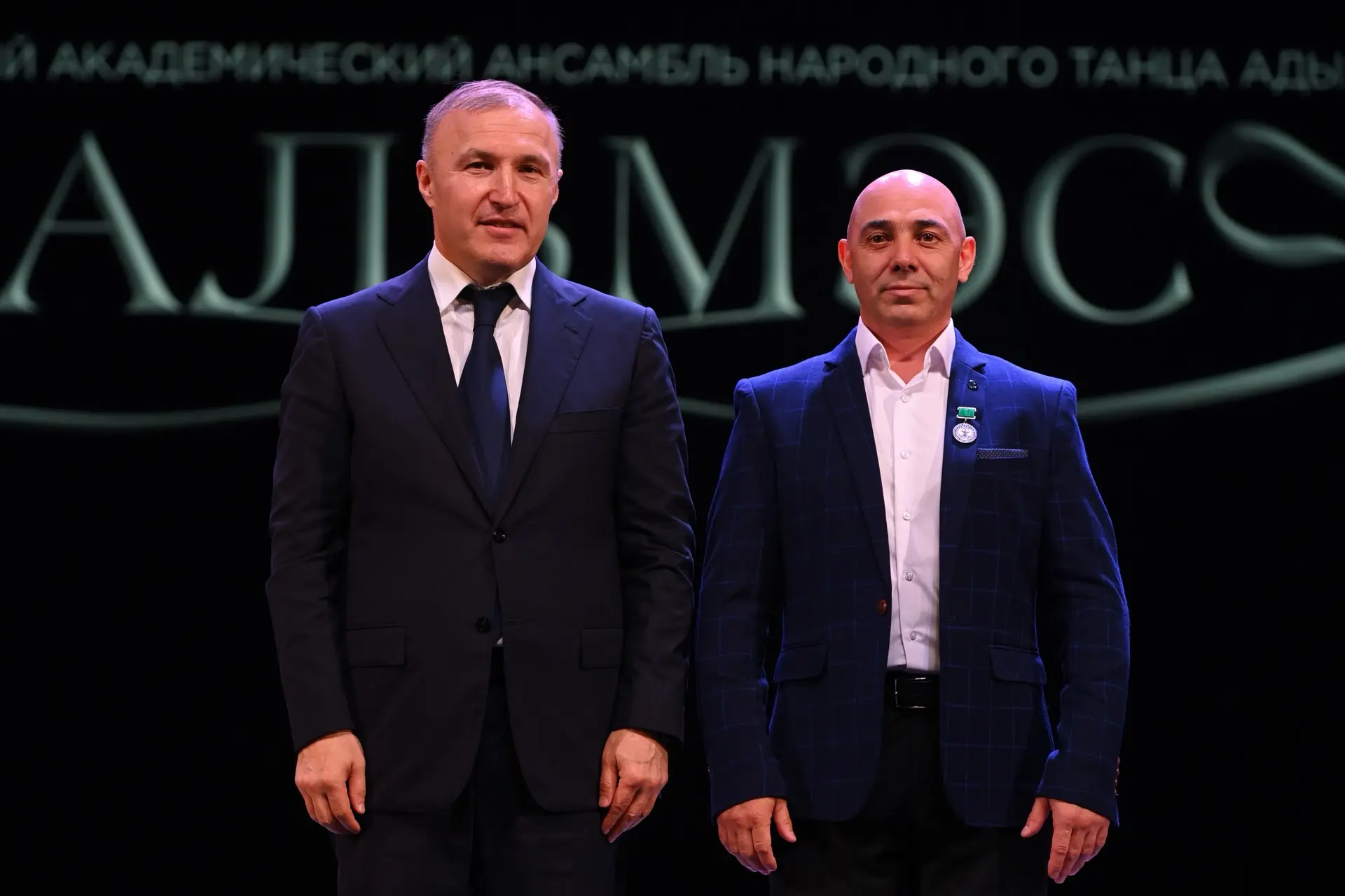 Коллектив «Нальмэса» под руководством художественного руководителя Аслана Хаджаева сегодня продолжае
