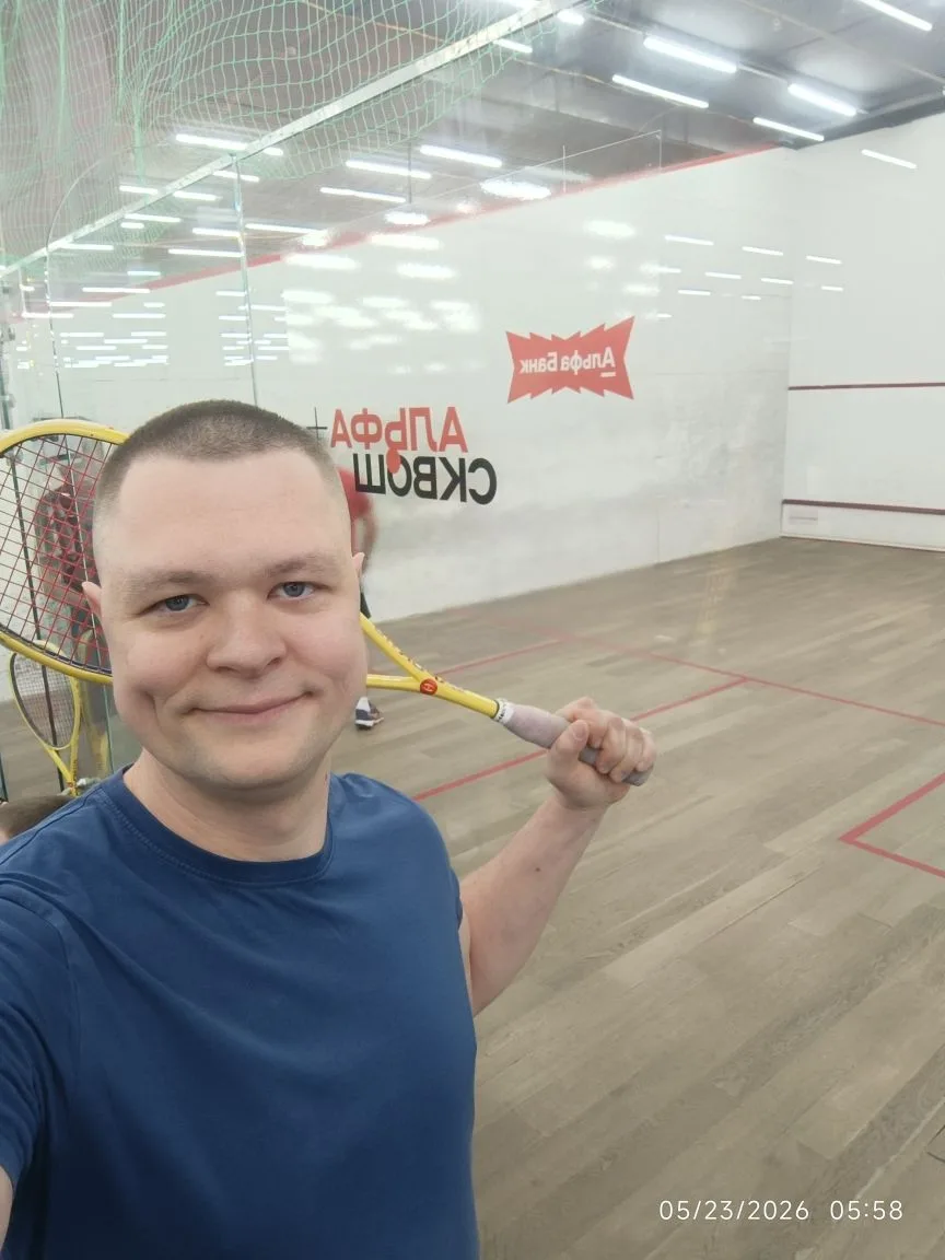 Сегодня сыграл в сквош впервые в жизни — и это было неожиданно увлекательно 🎾🔥. Альфа...