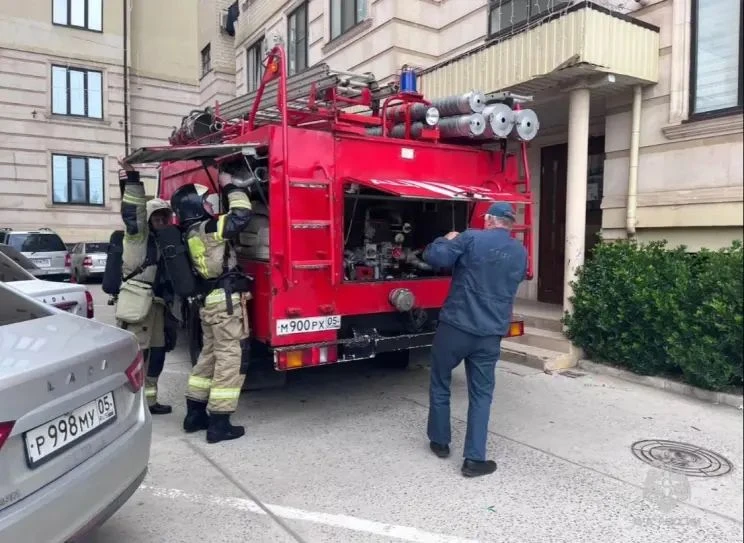 За минувшие сутки в Махачкале произошло два техногенных пожара