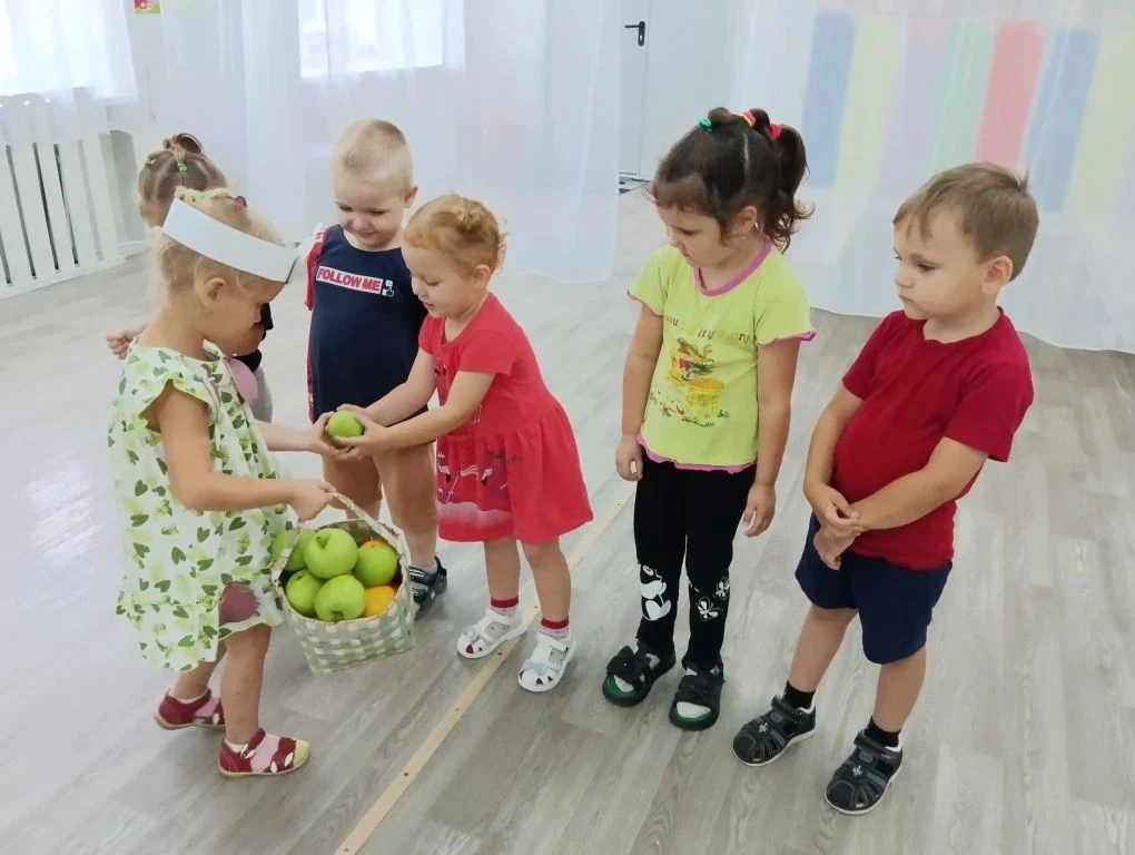 🎉 Яблочный Спас в нашей дошкольной группе! 🎉Вчера мы отметили чудесный праздник — Ябл...