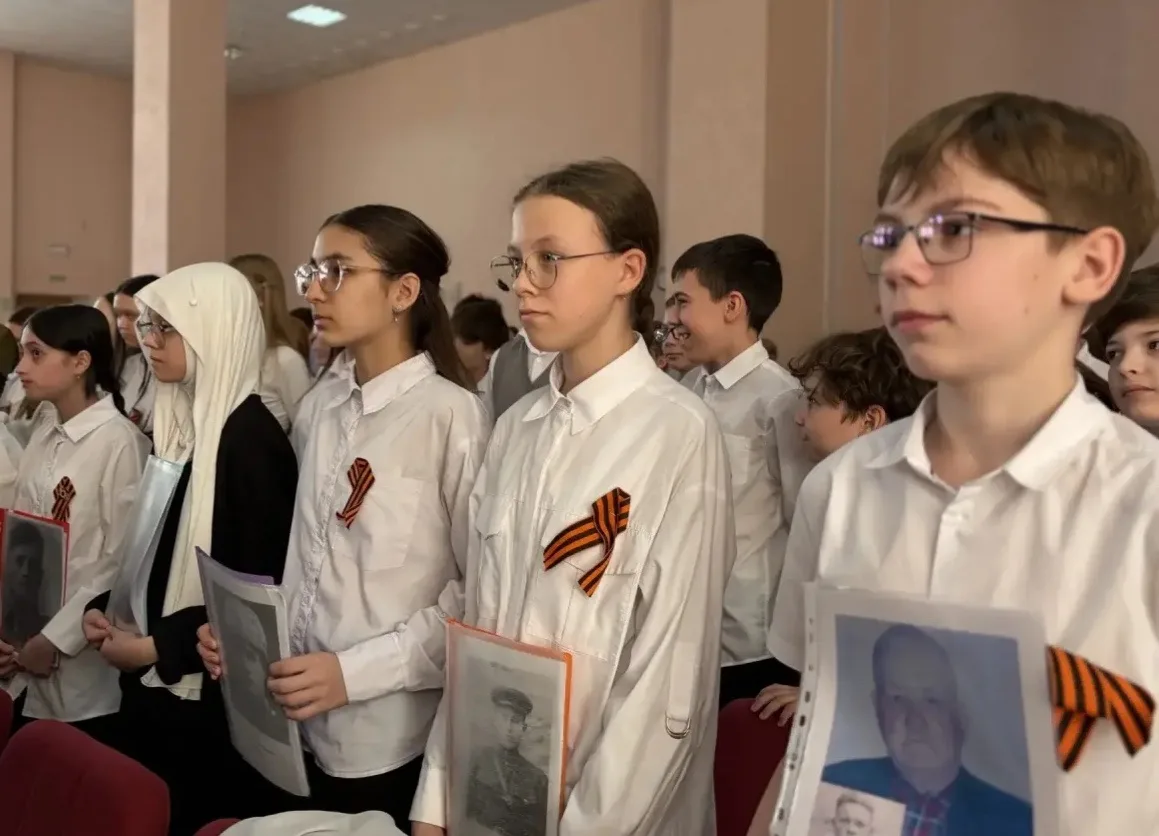 БЕССМЕРТНЫЙ ПОЛК 🎗🕯  #школа11 #strобразование #81годВеликойПобеды