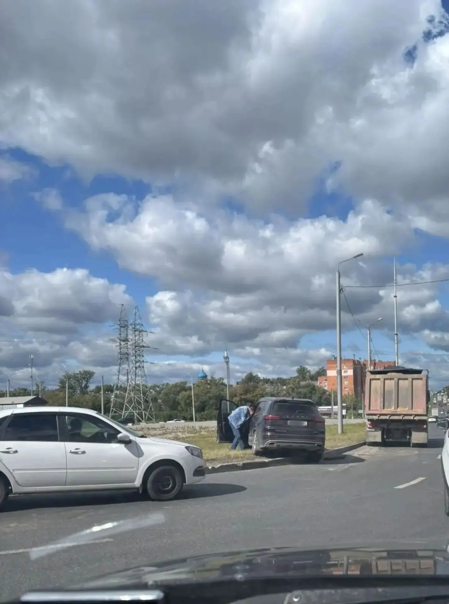 «🆘 Ищу  запись с  видеорегистратора момента данного ДТП, произошедшего на пересечении ...