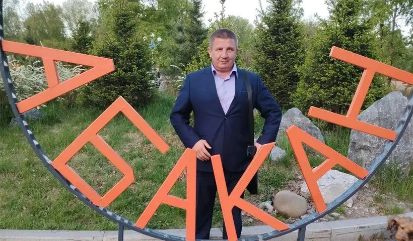 МНОГО ЛЕТ ЭТОТ ЧЕЛОВЕК С НАРОДОМ И ДЛЯ НАРОДА Олег Иванов - много лет настоящий, яркий, народный, ак