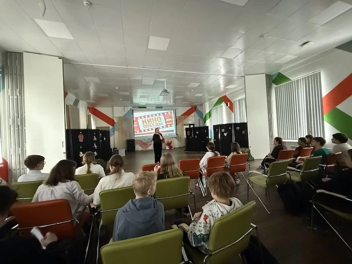 🎥 Акция «Кино Победы»  С 5.05 по 08.05  в здании на ул. Дениса Давыдова д.5  учащиеся 6-8 классов пр