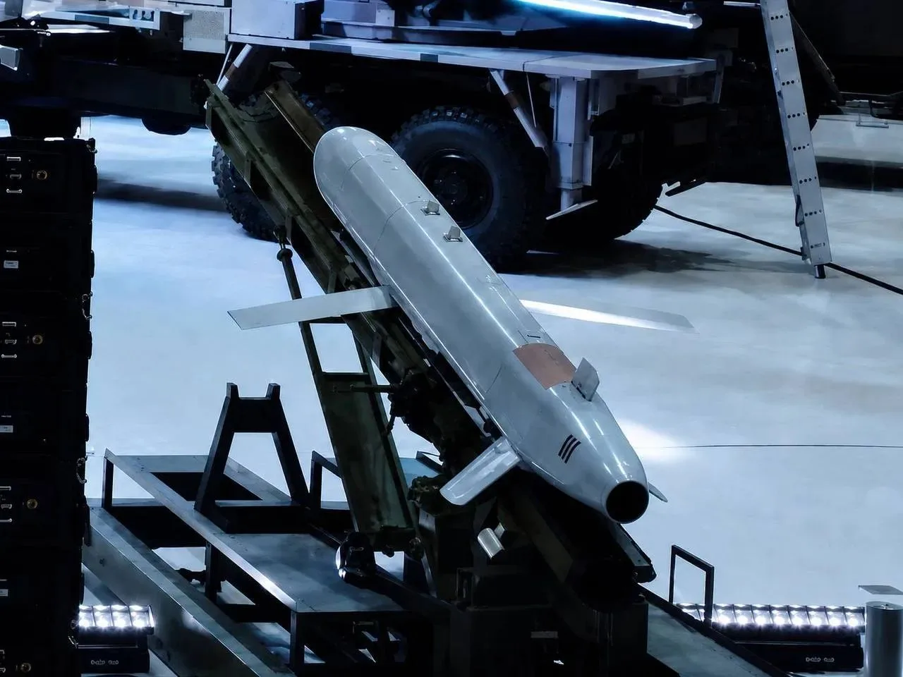 Некая новая российская малогабаритная крылатая ракета с возможностью наземного старта. Некоторые счи