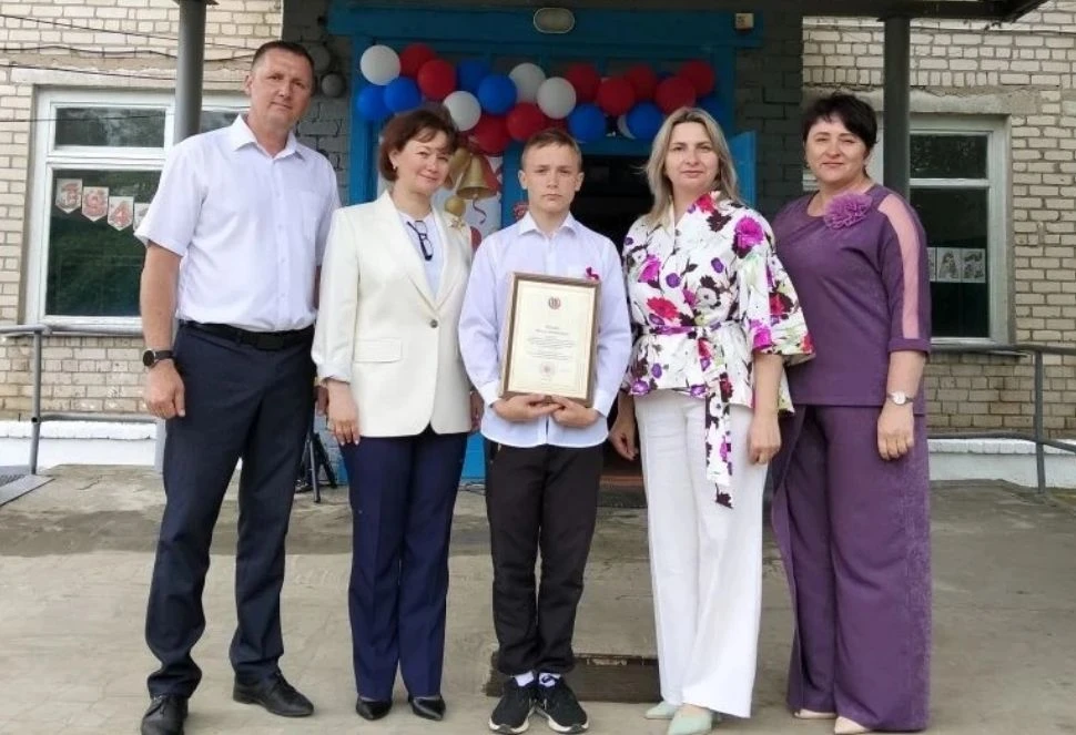 ❗️Школьник Волгоградской области награждён за спасение людей при пожаре