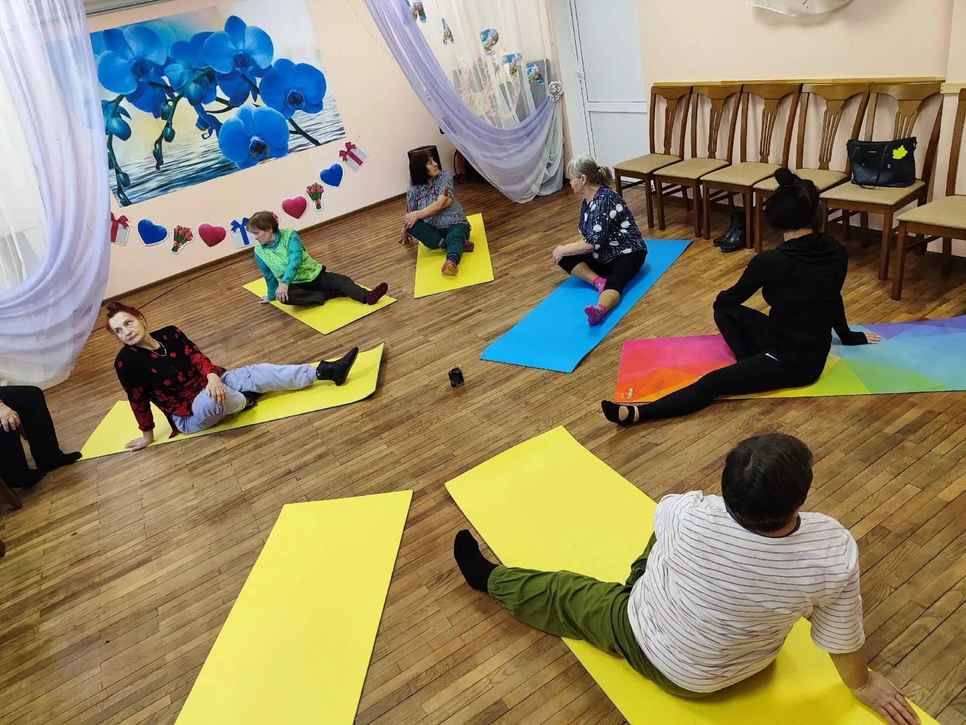 🌟Гармония тела и духа ⁣ 🏡В "Клубе золотого возраста" Монастырщинского комплексного центра социальног