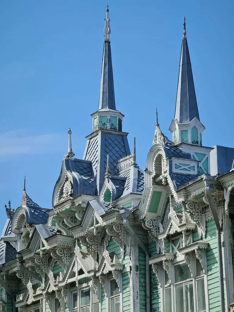 🏰✨ «Дом с шатром»: сказочный терем с трагической судьбой