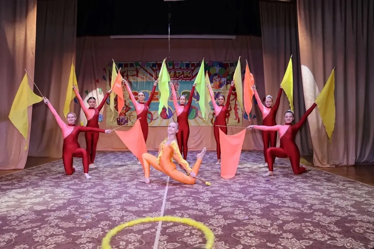 Цирк! Цирк! Цирк! 🎪    13, 16 и 17 марта на школьной сцене состоялись представления детской цирковой